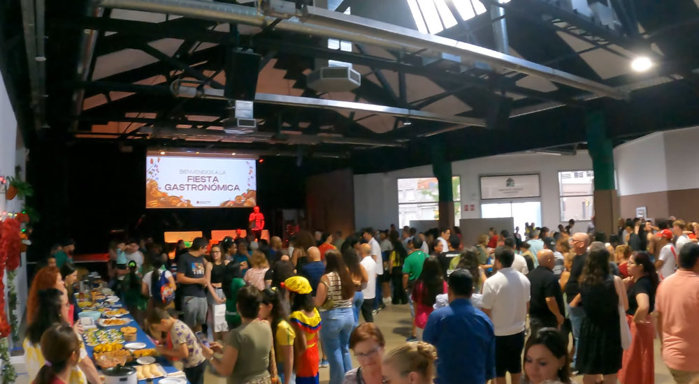 La II Fiesta Gastronómica Internacional reúne a la familia del CFC Sabadell